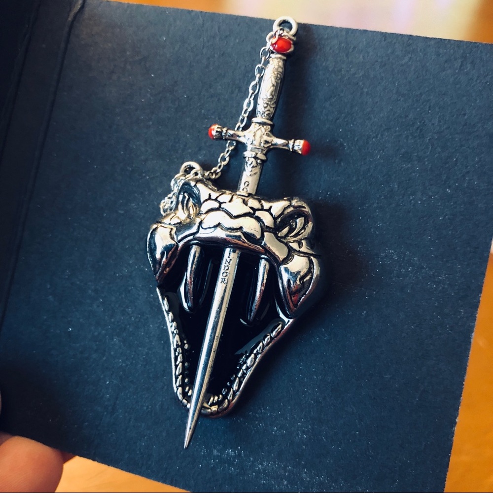 FINAL PRICE ✨ NWT ✨ Harry Potter Basilisk Pin